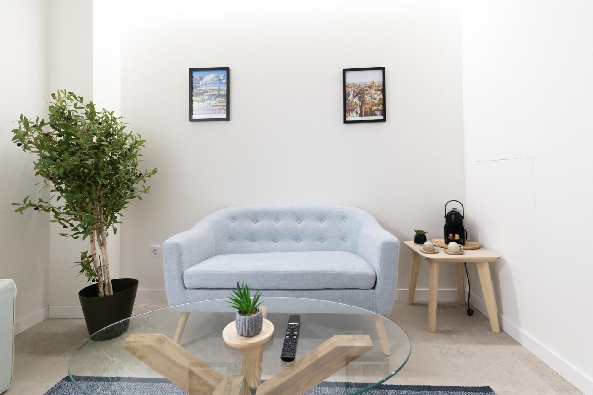 Ag7 Loft Espaciosos Estudios Con Terraza Cercanos Al Metro Zona Ayora Appartement